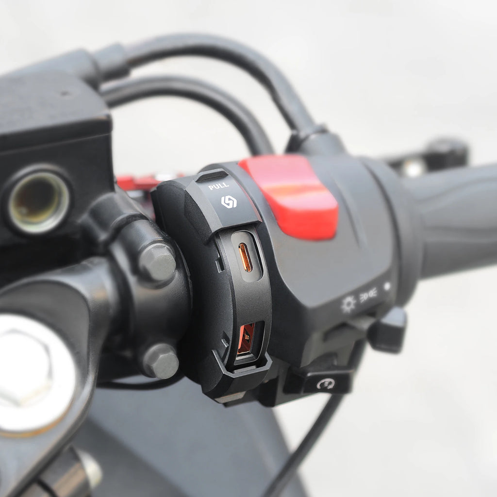 48W Quick Charge PD+QC3.0 Phone Charger Motorcycle USB Socket Waterproof Handlebar Mounting Bracket 12V-24V Power Adapter