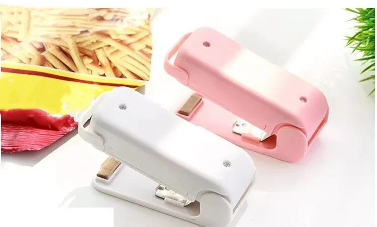 Snack Sealer Snack Bag Clip kitchen Food Sealing Machine Small Household Snacks Moisture-Proof Food Sealing Artifact Easy To use