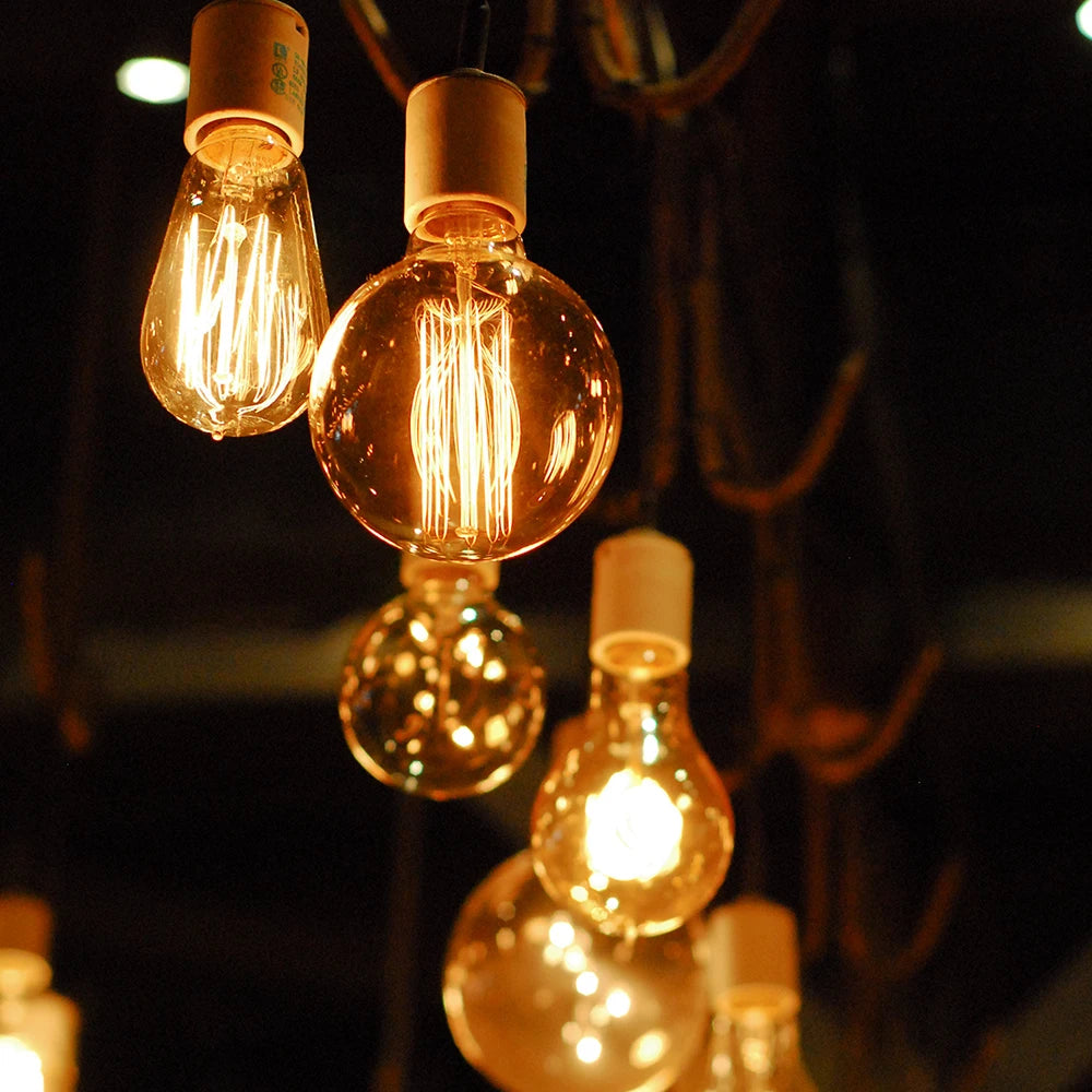 Retro Edison Light Bulb E27 40W 220V A60 ST64 G80 G95 T45 Incandescent Bulb Ampoule Vintage Edison Lamp Filament For Home Decor